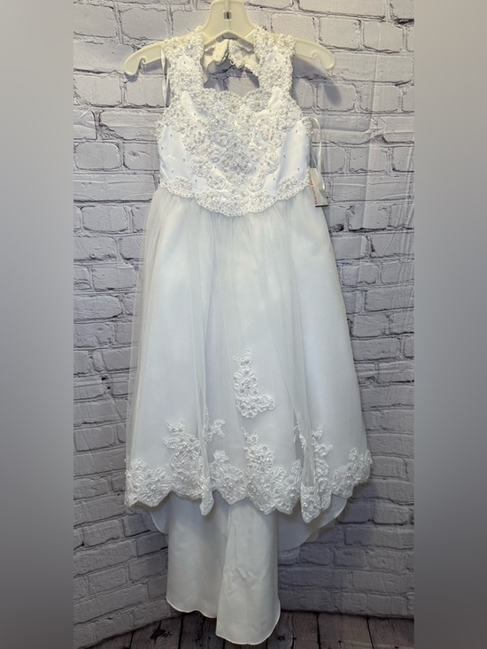 David's Bridal Other - David's Bridal White Embroidered Tulle Flower Girl Dress